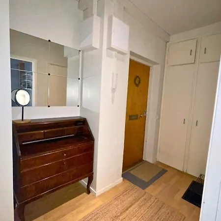Stylish Near Eira Апартаменты Хельсинки